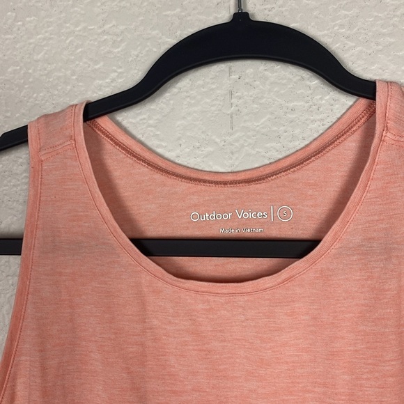Outdoor Voices solid tank top - Picture 3 of 6